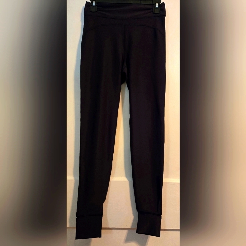 NWOT | Old Navy | Extra High-Rise PowerSoft Go-Dry Stirrup Leggings | M - Picture 3 of 11